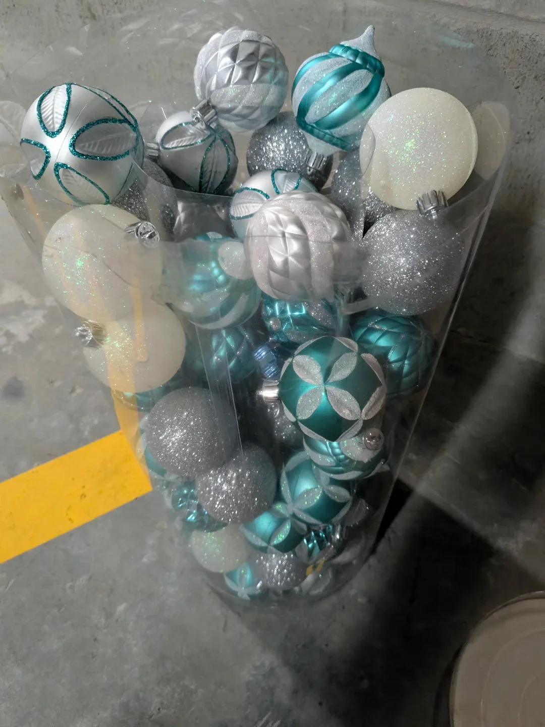 6ft Pre-Lit Artificial Christmas Tree with ornaments image indicator(7)