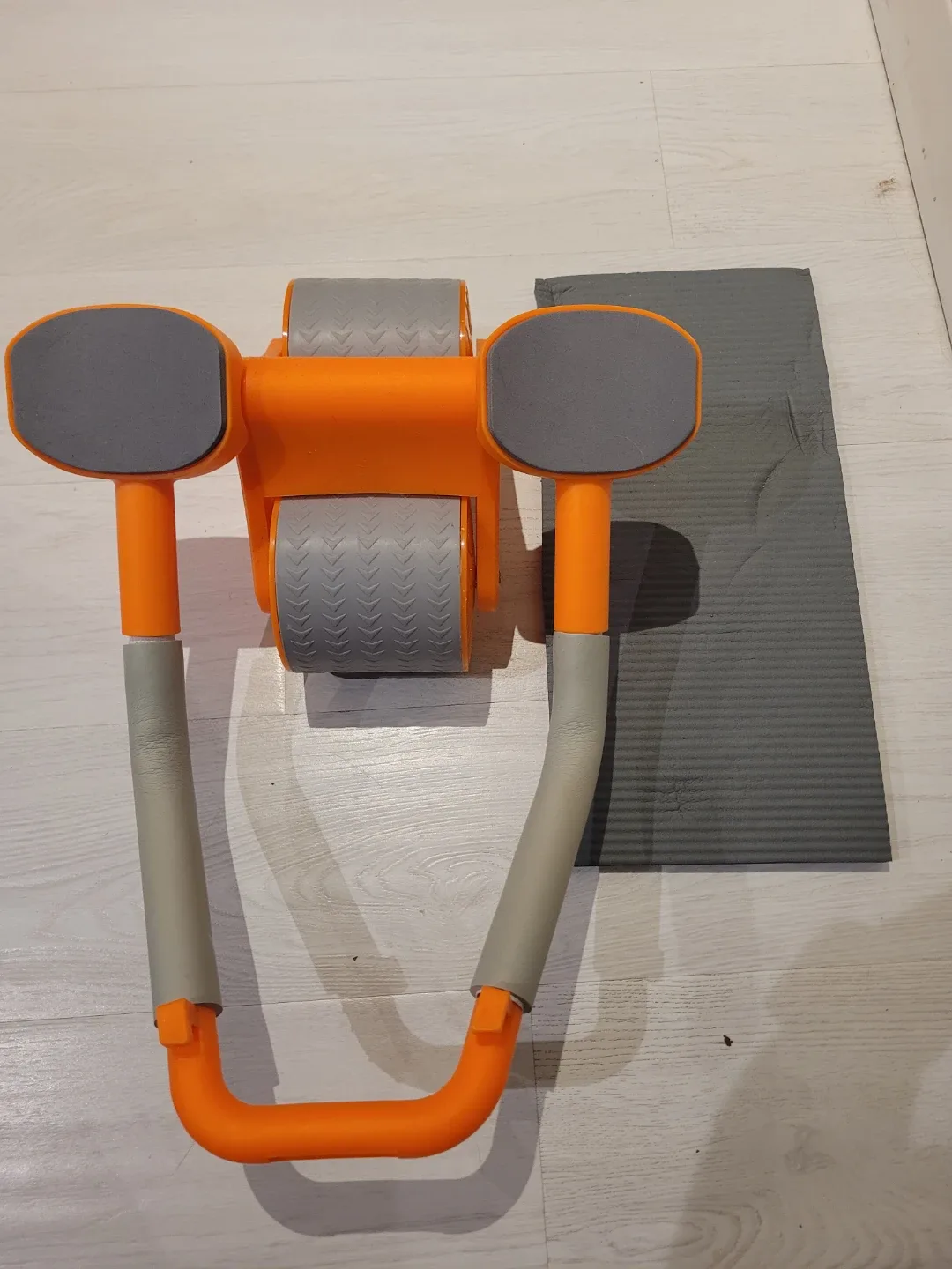 Abdominal Exercise Roller image indicator(2)