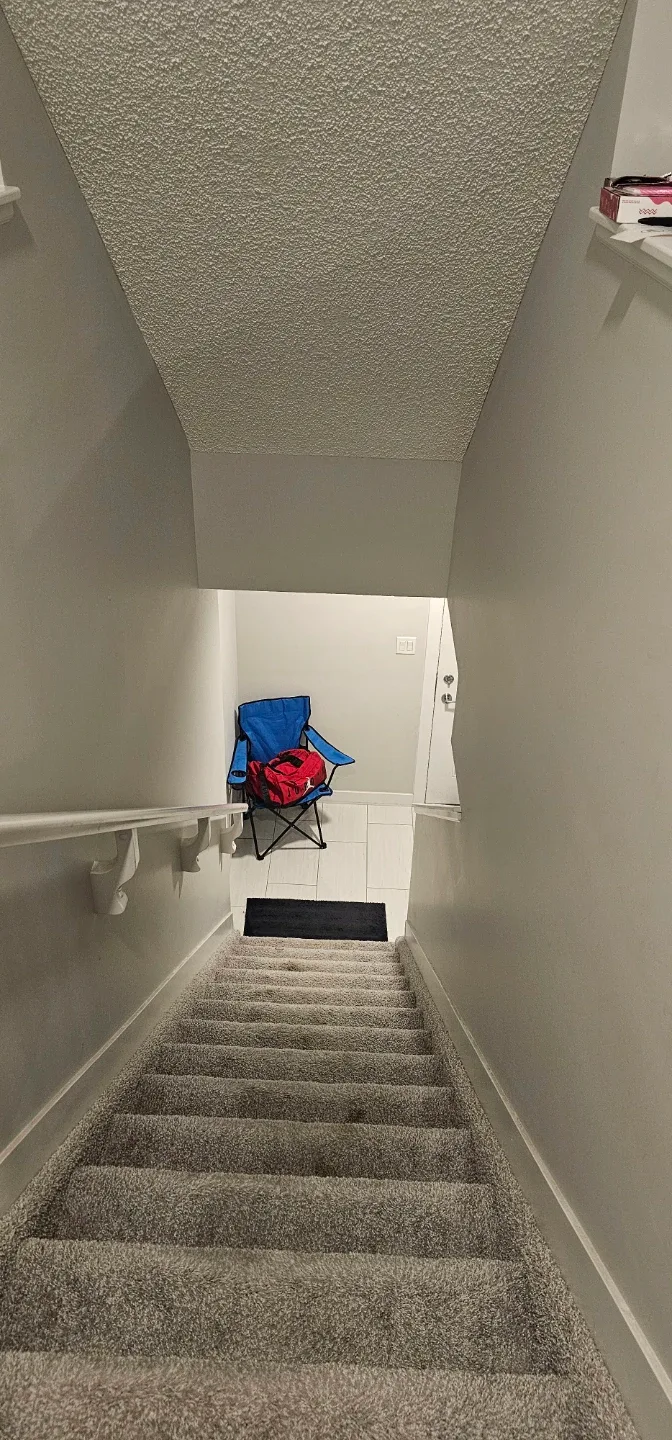 Townhouse for Rent – 3 Bedrooms + 2½ Baths image indicator(10)