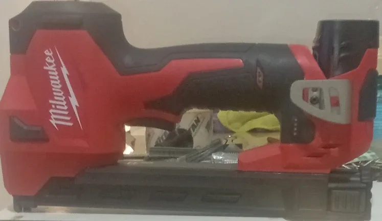 Milwaukee M12 Stapler