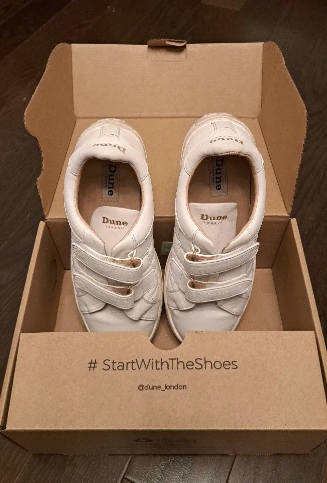 🎡 Dune London 🎡 White Leather Sneakers image indicator(2)