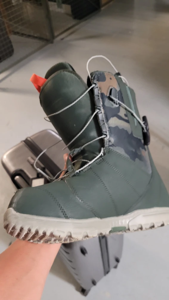 Burton Moto Mens Size 10 Snowboard Boots - photo 2