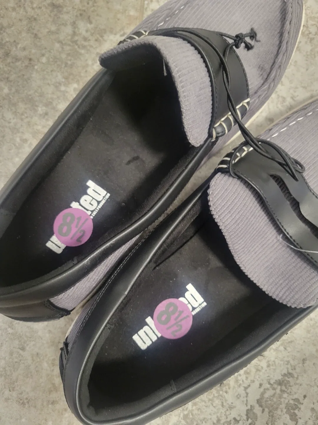 United Men's Loafers, Size 8.5 image indicator(2)