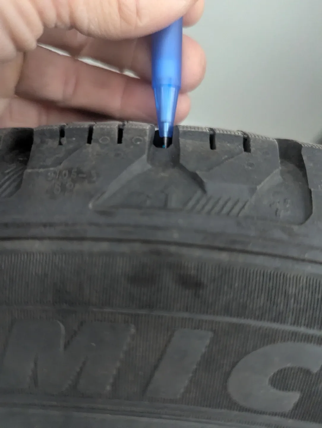 Honda Civic winter tires on Honda rims image indicator(5)