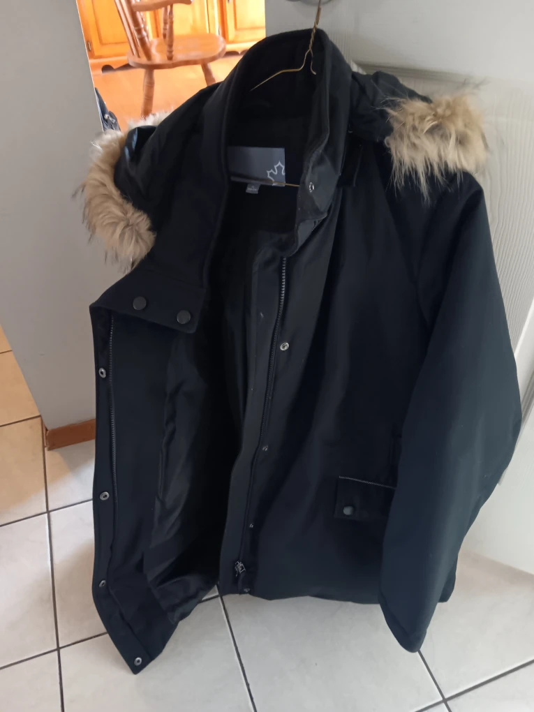 Black Winter Jacket - photo 2