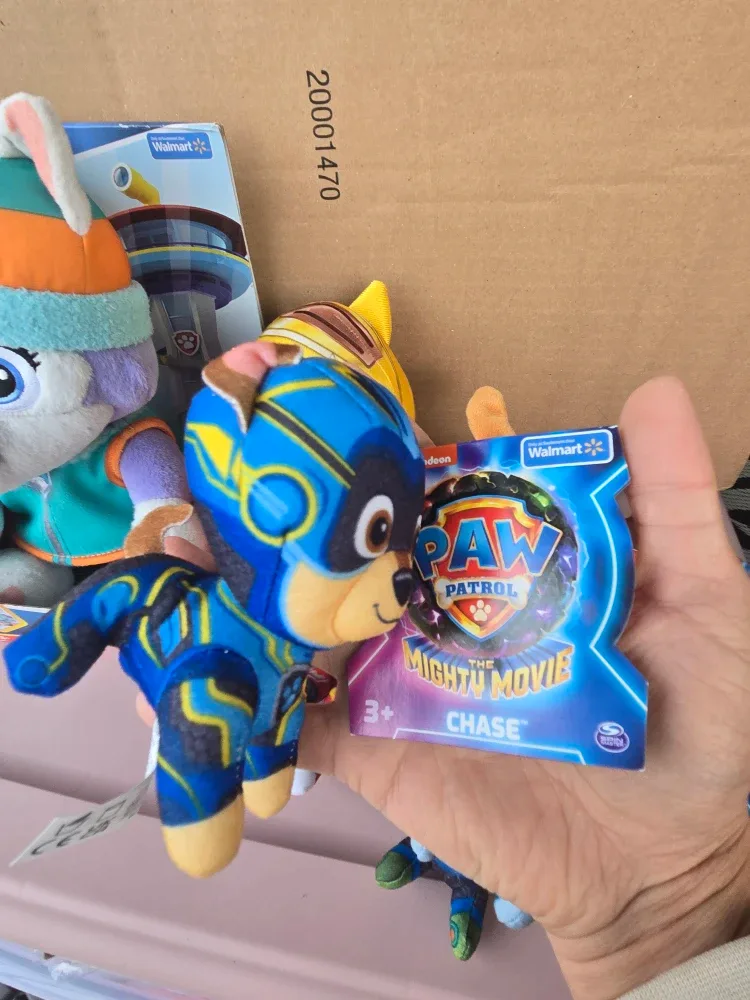 6 Brand new misc paw patrol plush stuffy toy lot. image indicator(5)