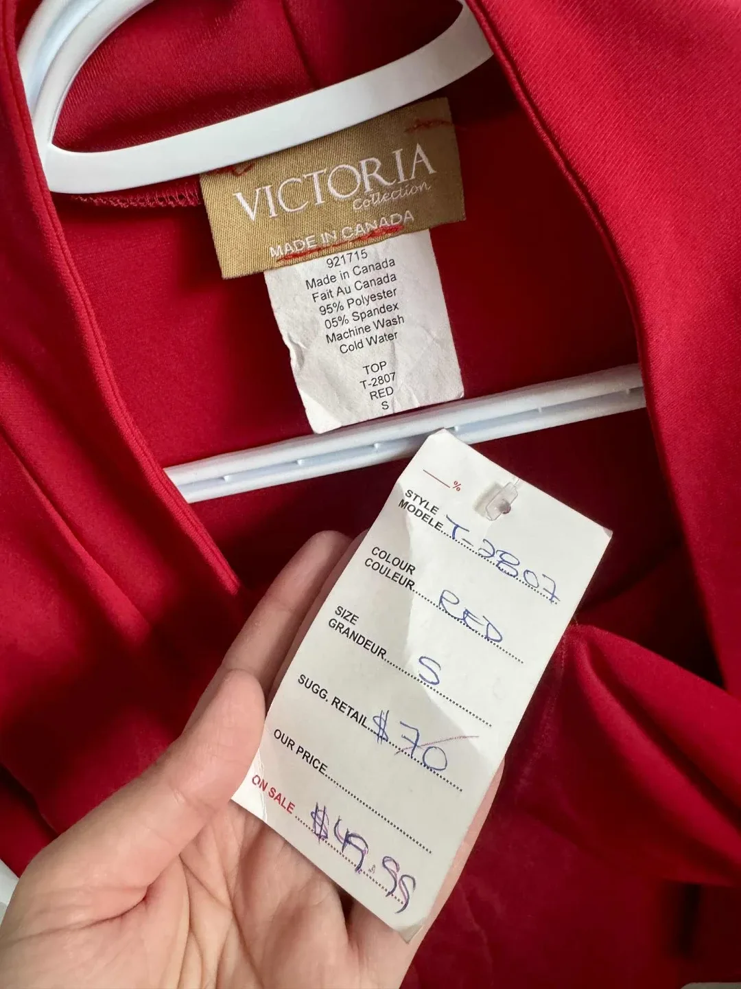 Women's jacket pants sweater brand new image indicator(3)