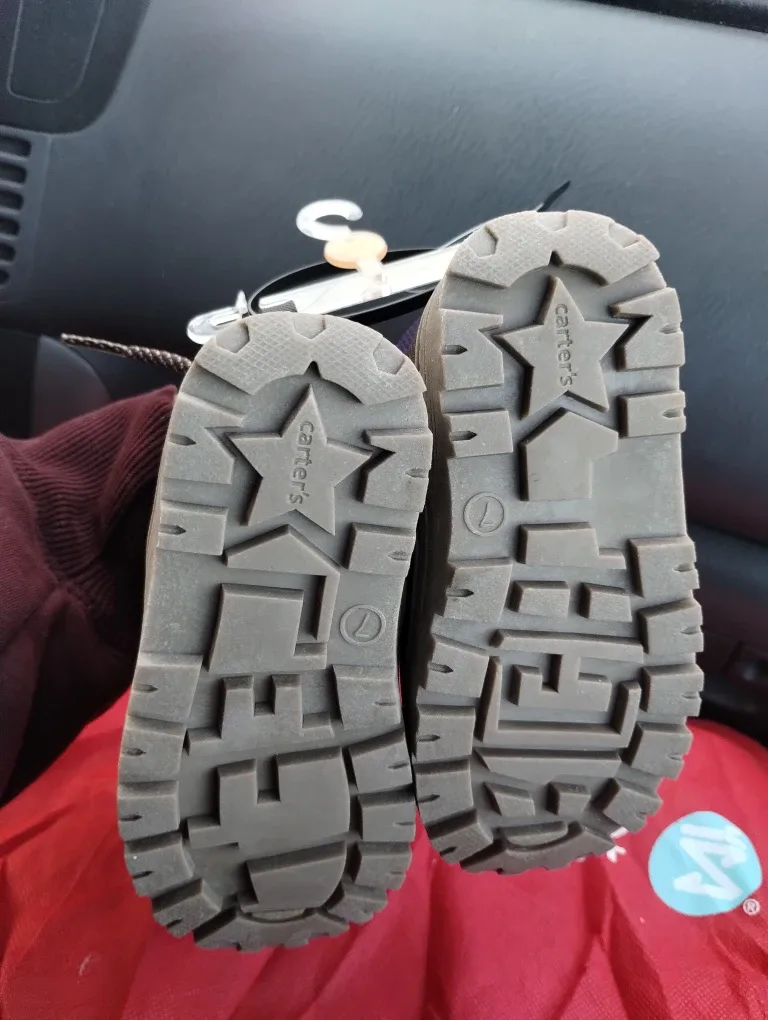 Carter's Toddler Boots - Size 7 toddler image indicator(3)