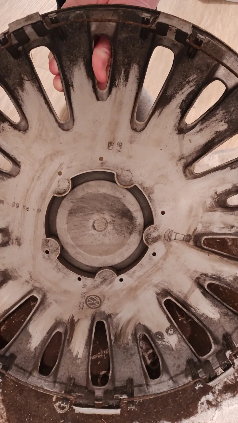 Volkswagen Wheel Cover 16" image indicator(2)