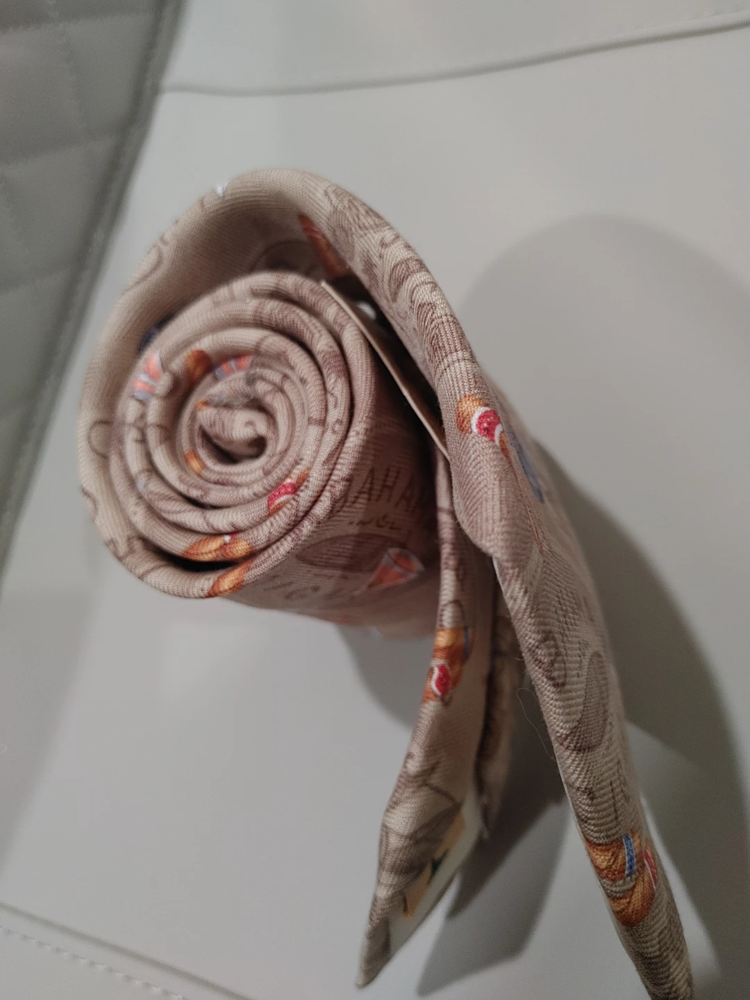 🥕TOMMY BAHAMA 100% SILK CIGAR THEMED TIE BRAND NEW - photo 3