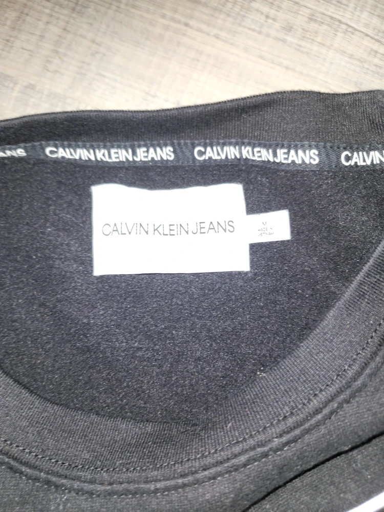 Calvin Klein Jeans Black Sweatshirt - Size M - photo 3