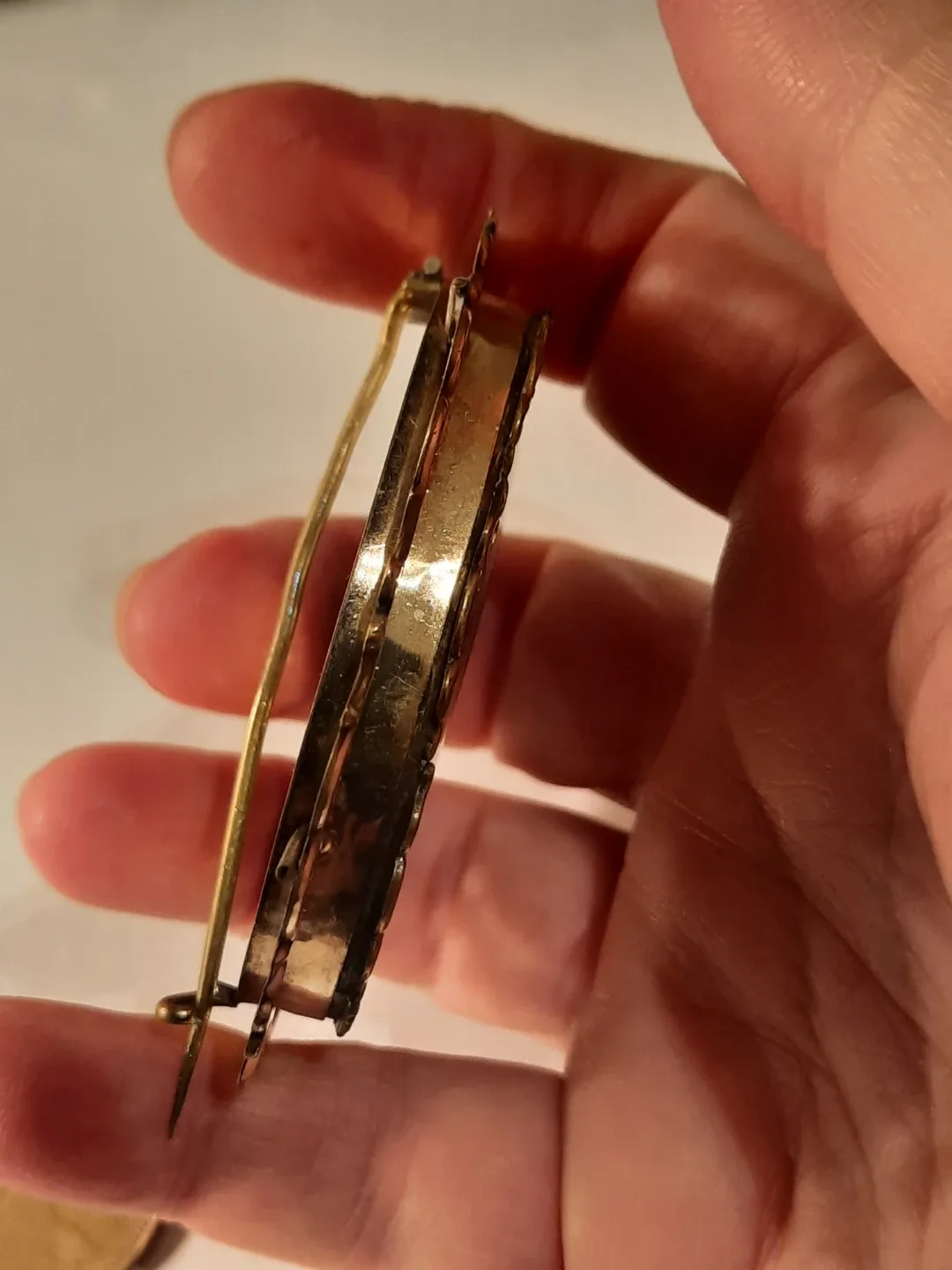 Antique gold 12k gf Victorian Hair Art Brooch image indicator(4)