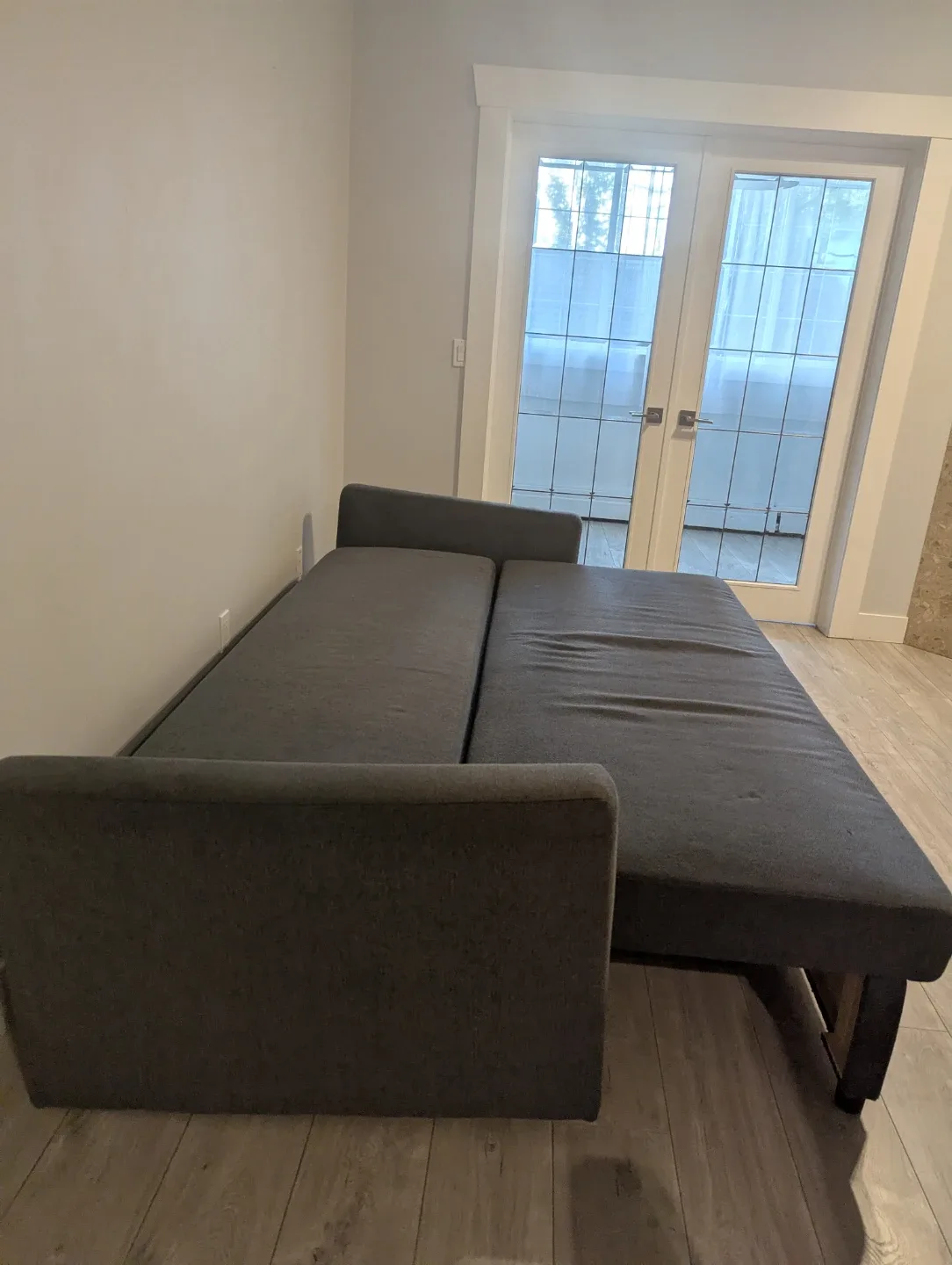 Grey Sleeper Sofa - Excellent Condition! image indicator(3)