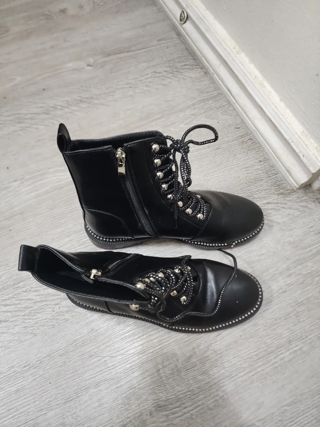 Black Lace-Up Ankle Boots - Size 38 image indicator(9)