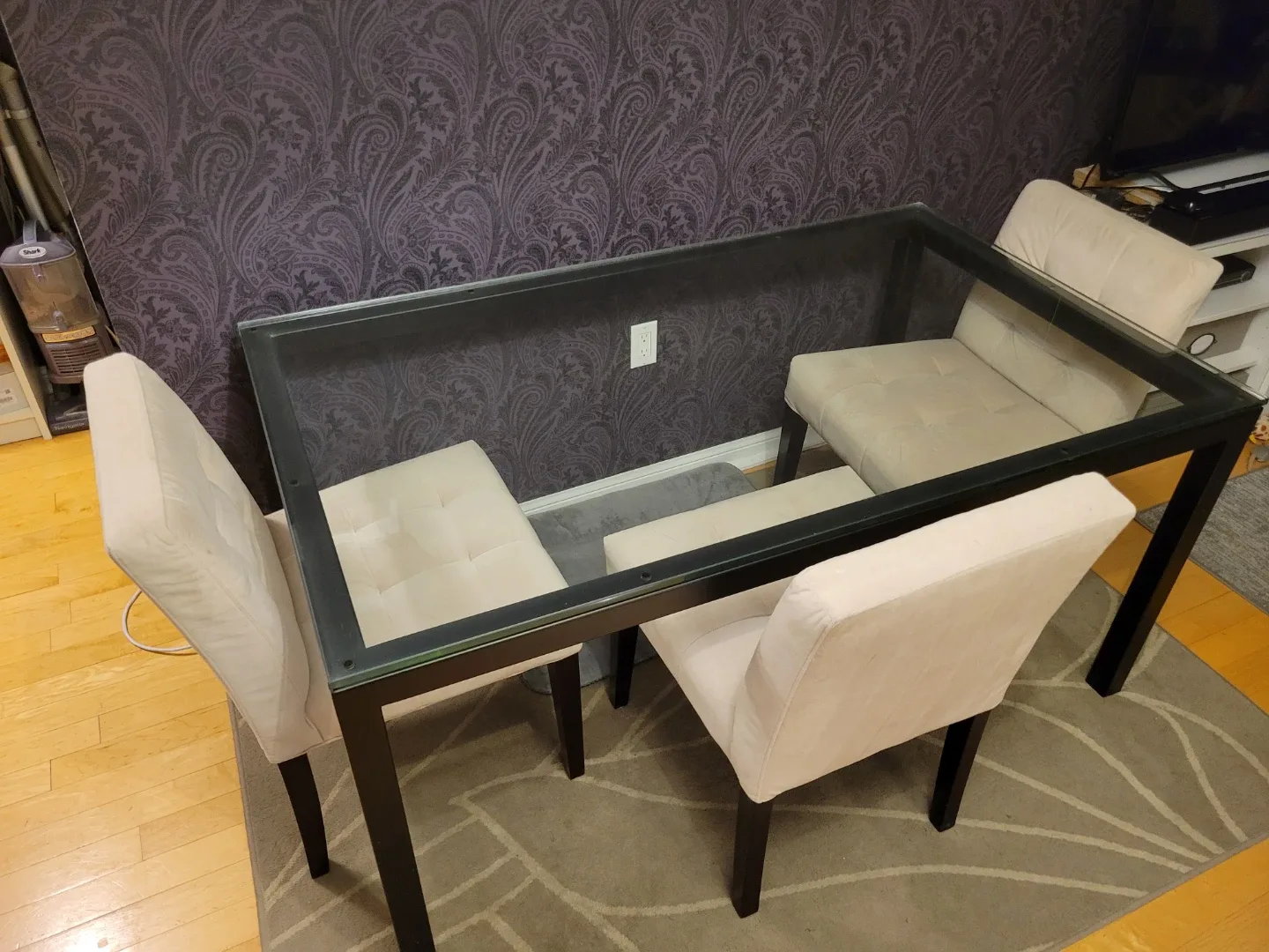 Glass Dining Table with 4 Chairs image indicator(5)