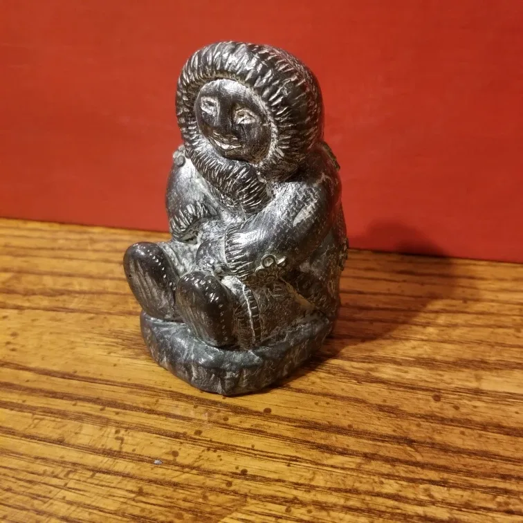 Inuit Sculpture made by :A Wolf image indicator(7)