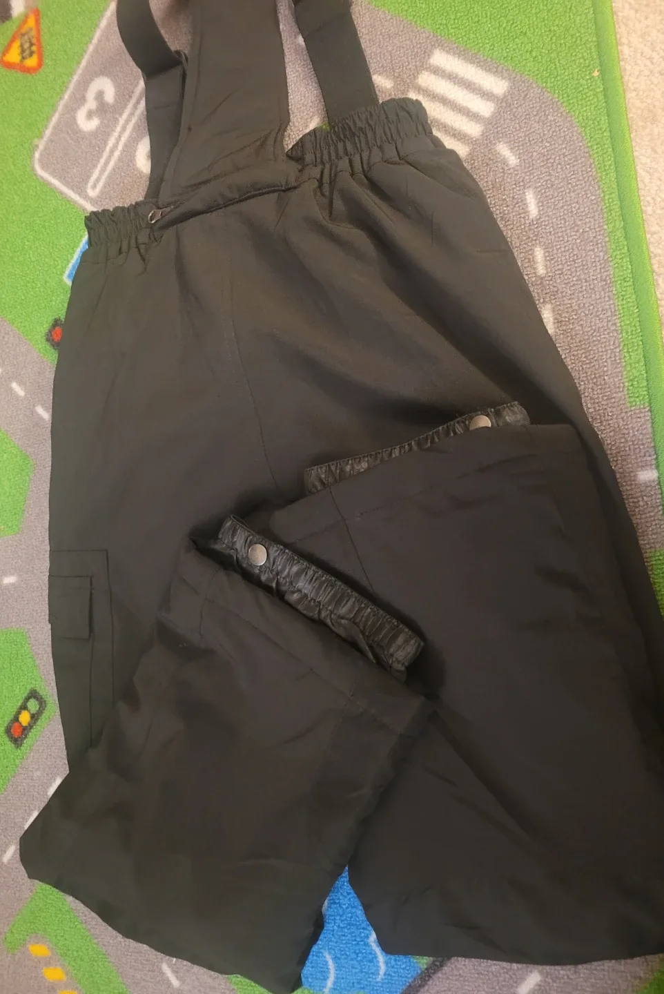 32 Degrees Weatherproof Boys Snow Pants - Size 10/12 image indicator(5)