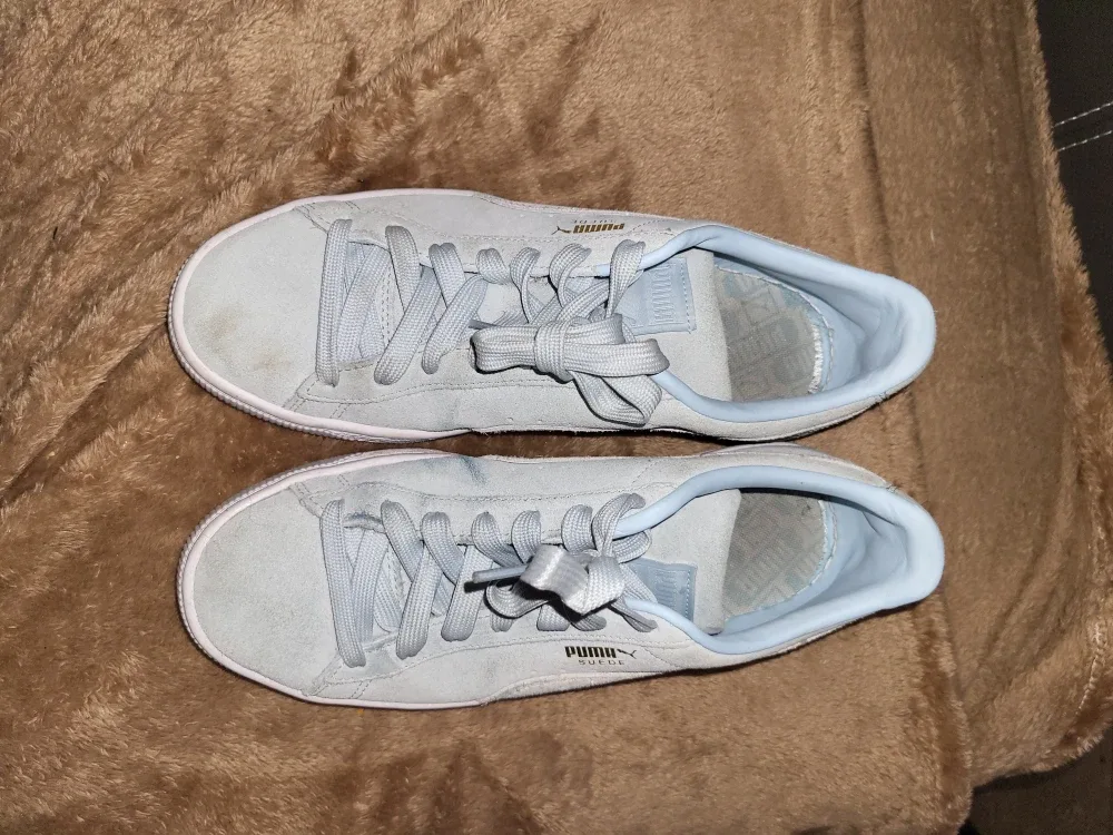 Puma Suede Low-Top Sneakers - Light Blue