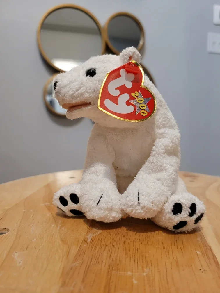 Pair of Polar Bears Chilly & Aurora image indicator(2)