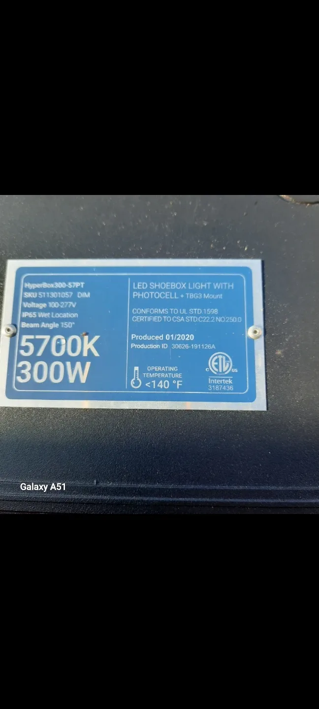 Hyperikon LED Shoebox Light 5700K 300W image indicator(2)