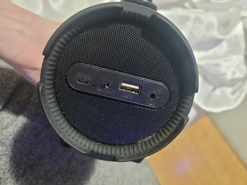 2Beat Portable Speaker image indicator(3)