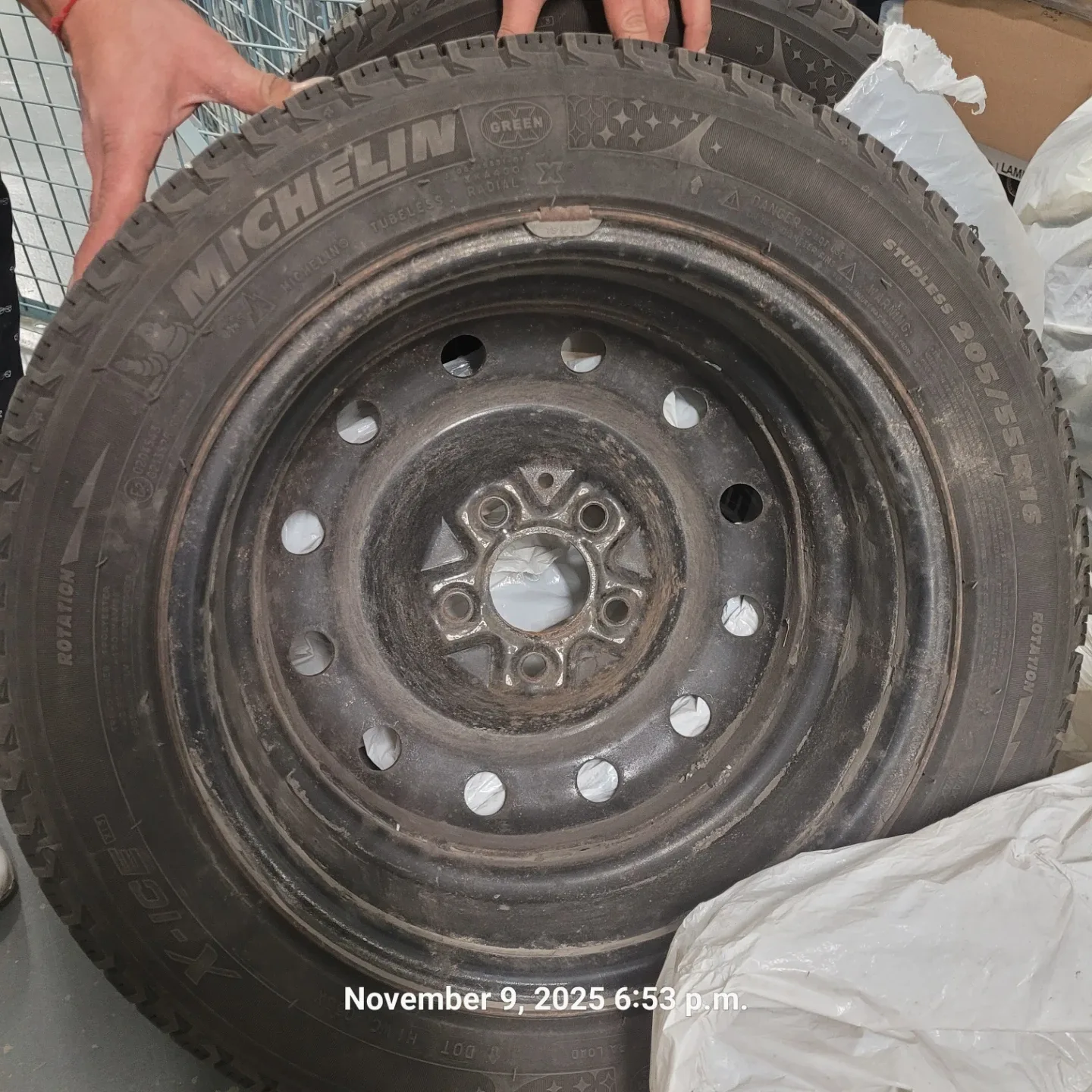 Michelin X-Ice Studless 205/55R16 Tires image indicator(3)