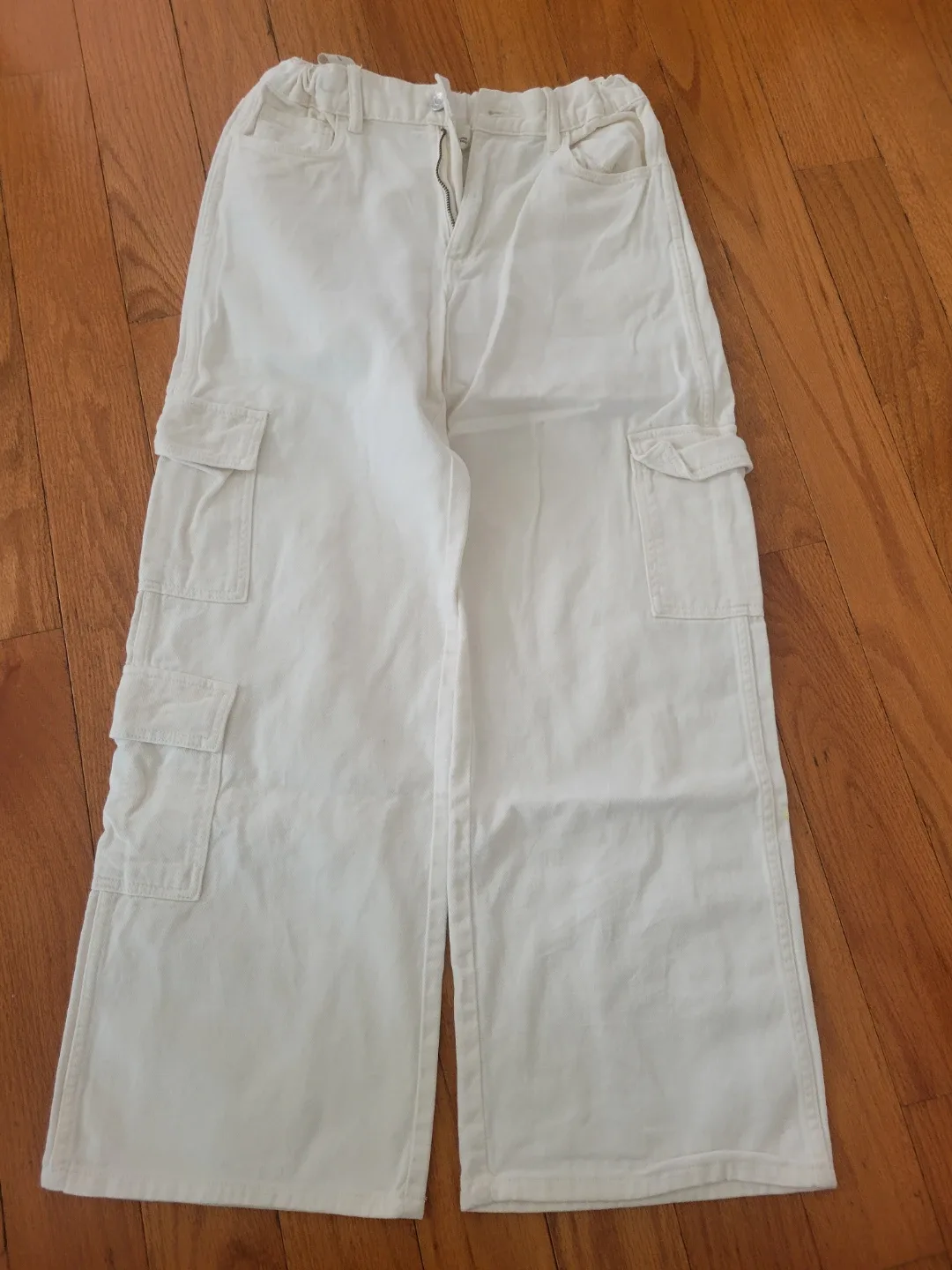 Girls Size 14 White Cargo Pants & Ripped Jeans image indicator(2)