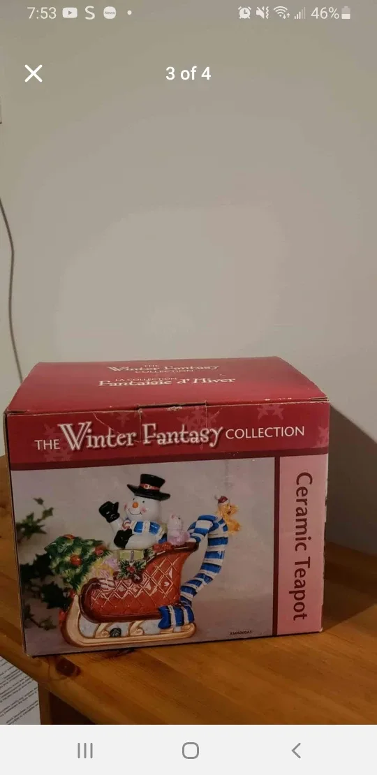 Christmas  Collection Ceramic cookie jar (New in Box!)