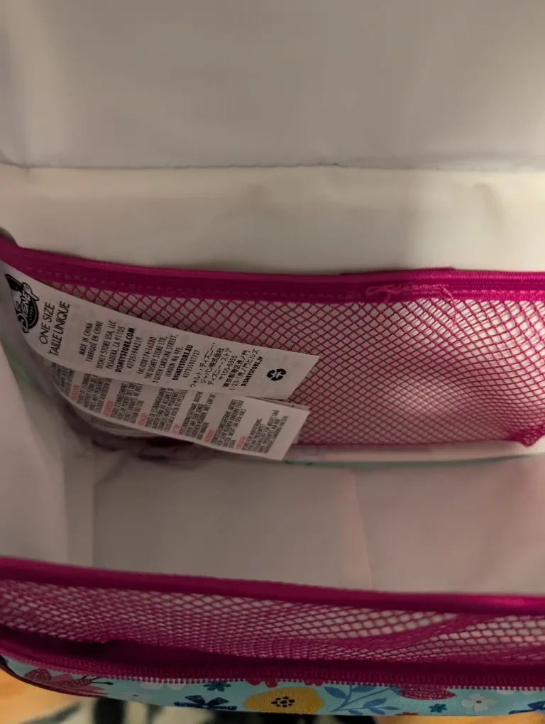 Disney Frozen Lunch Bag - New with Tags! image indicator(6)