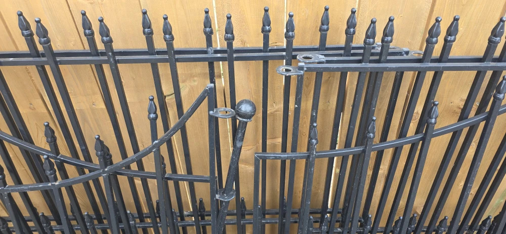 Black Wrought Iron Fence Panels & Gate - photo 4