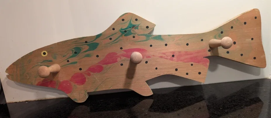 Hand painted fish shaped rack image indicator(2)
