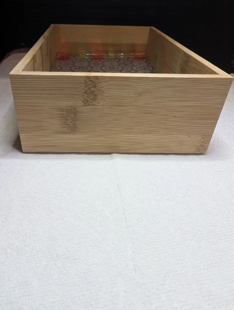 Decorative Bamboo Tray with Cardinal Design image indicator(2)