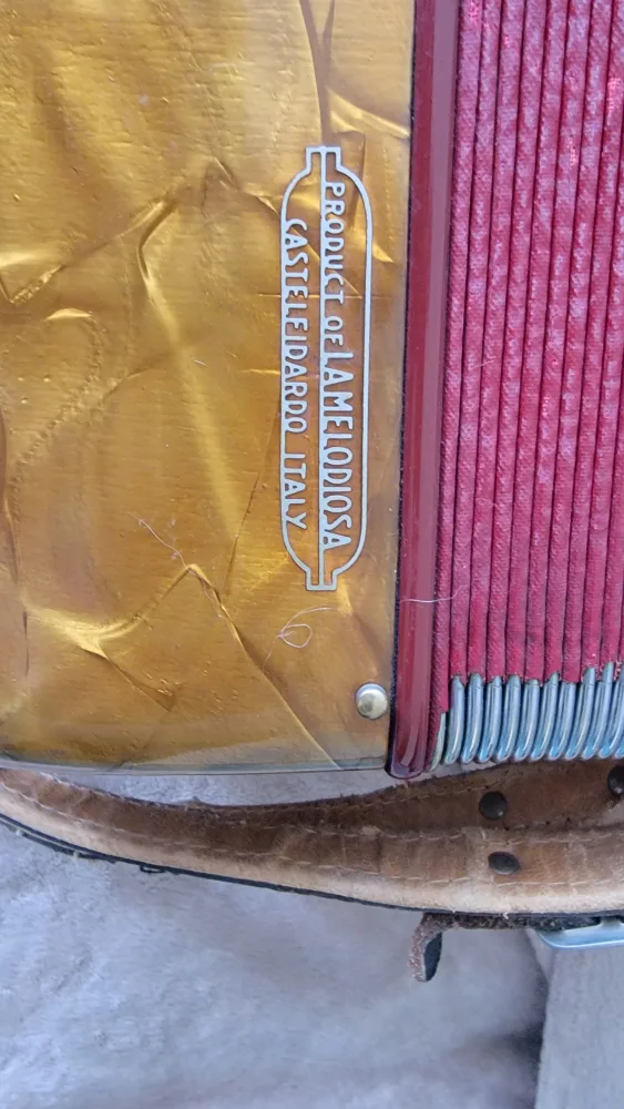 Vintage Crestline Accordion with Case image indicator(6)