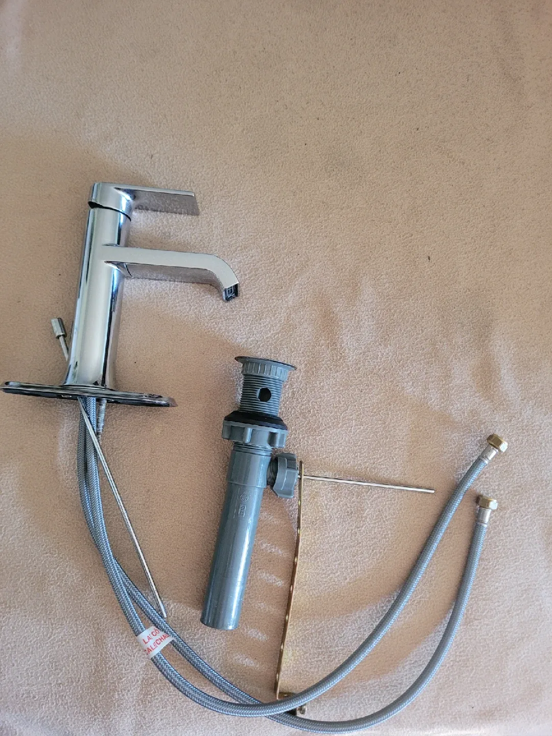 Bathroom Sink Faucet - Chrome Finish image indicator(3)