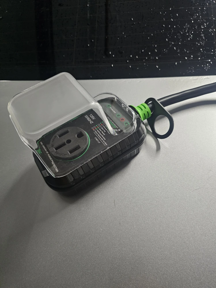 EyGde 125V Circuit Analyzer with Surge Protection - photo 3