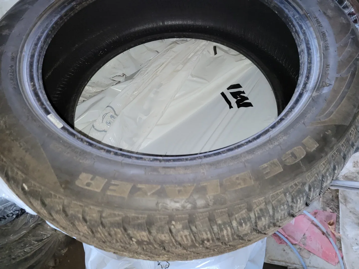 4 Sailun Ice Blazer Tire 265/55 R20 image indicator(2)