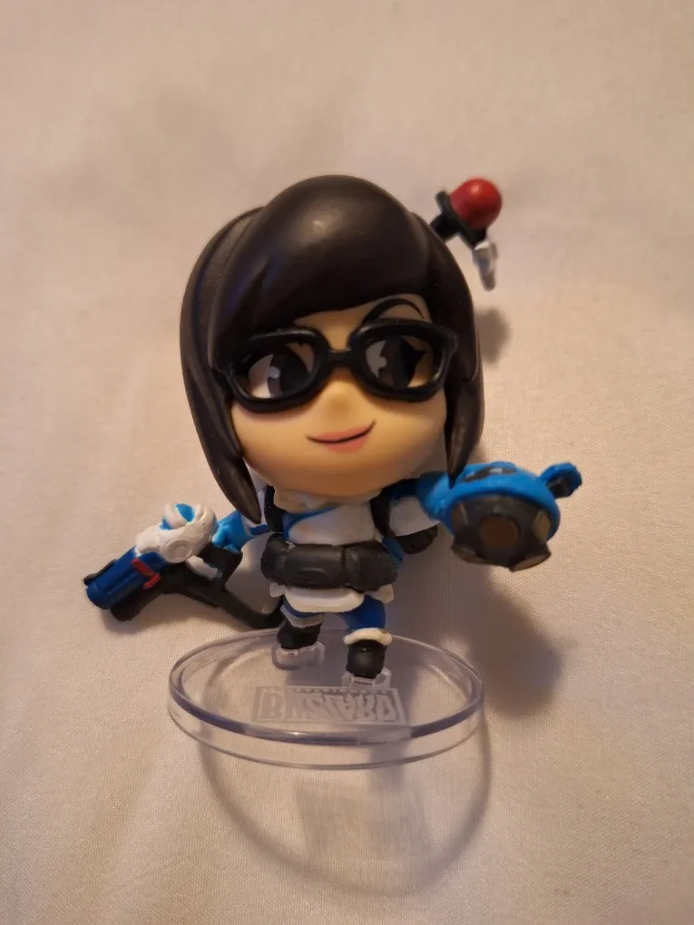 Overwatch Mei Cute But Deadly Figure