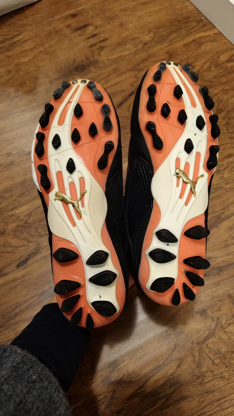 Puma Black Soccer Shoes for women - photo 3
