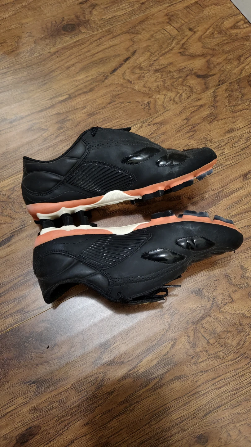 Puma Black Soccer Shoes for women - photo 4