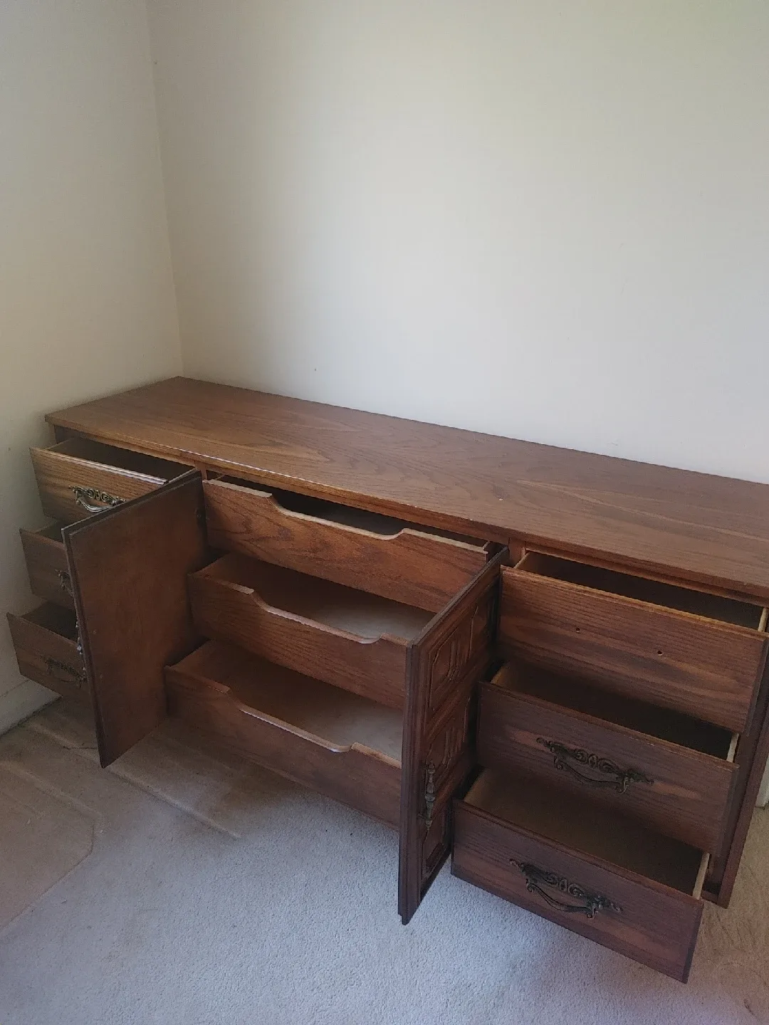 🧡 VINTAGE WOODEN DRESSER image indicator(2)