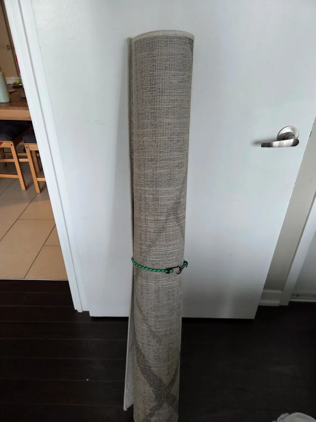 Area Rug,  4' x 6' image indicator(4)