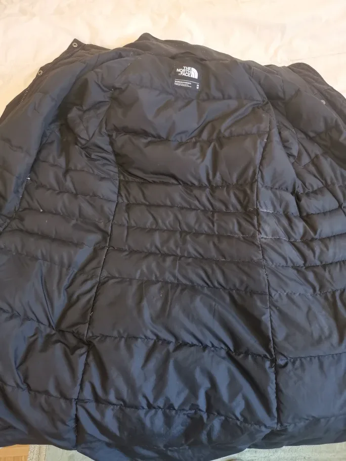 The North Face Black Winter Coat - Size M image indicator(4)