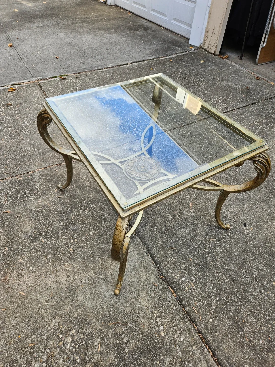 Beautiful metal and glasstop table image indicator(3)