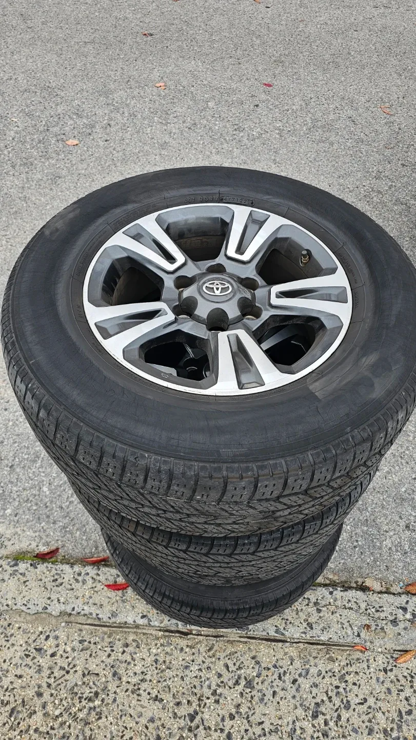 Toyota Tacoma Wheels & Winter Tires - Set of 4 image indicator(3)