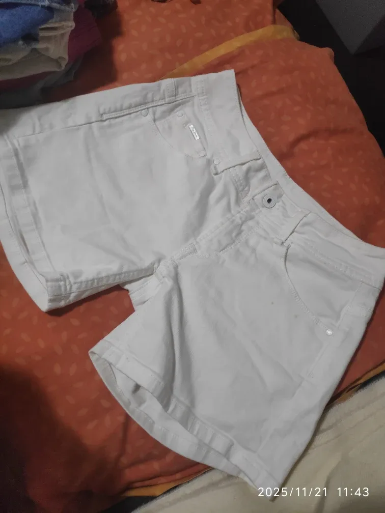 Pepe Jeans London White Shorts