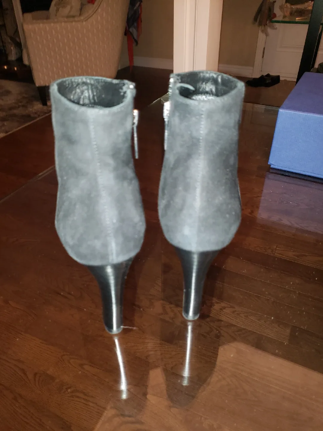 New Aquatalia Black Suede Ankle Boots, Size 6 image indicator(2)