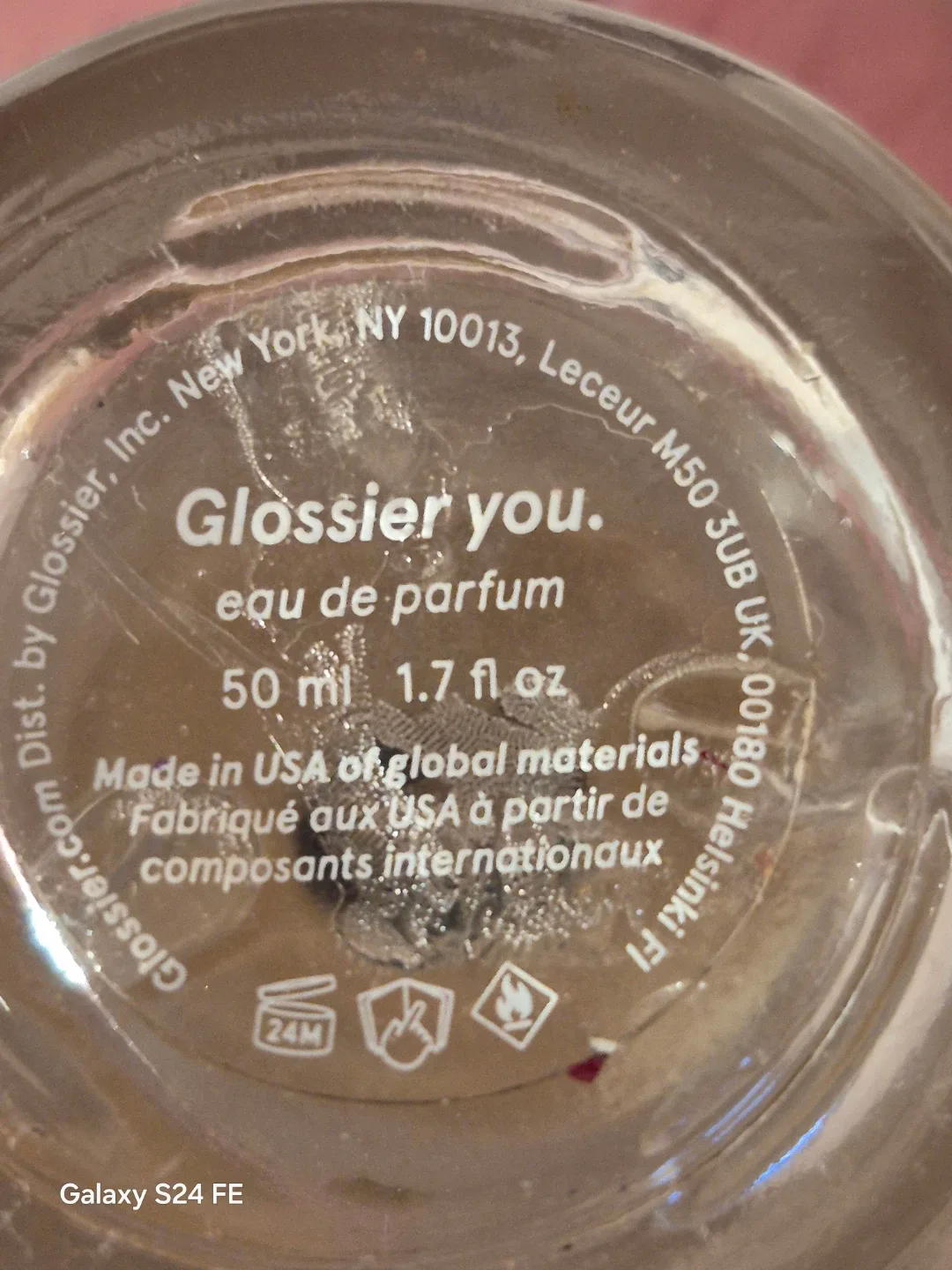 Authentic  Glossier  You image indicator(4)