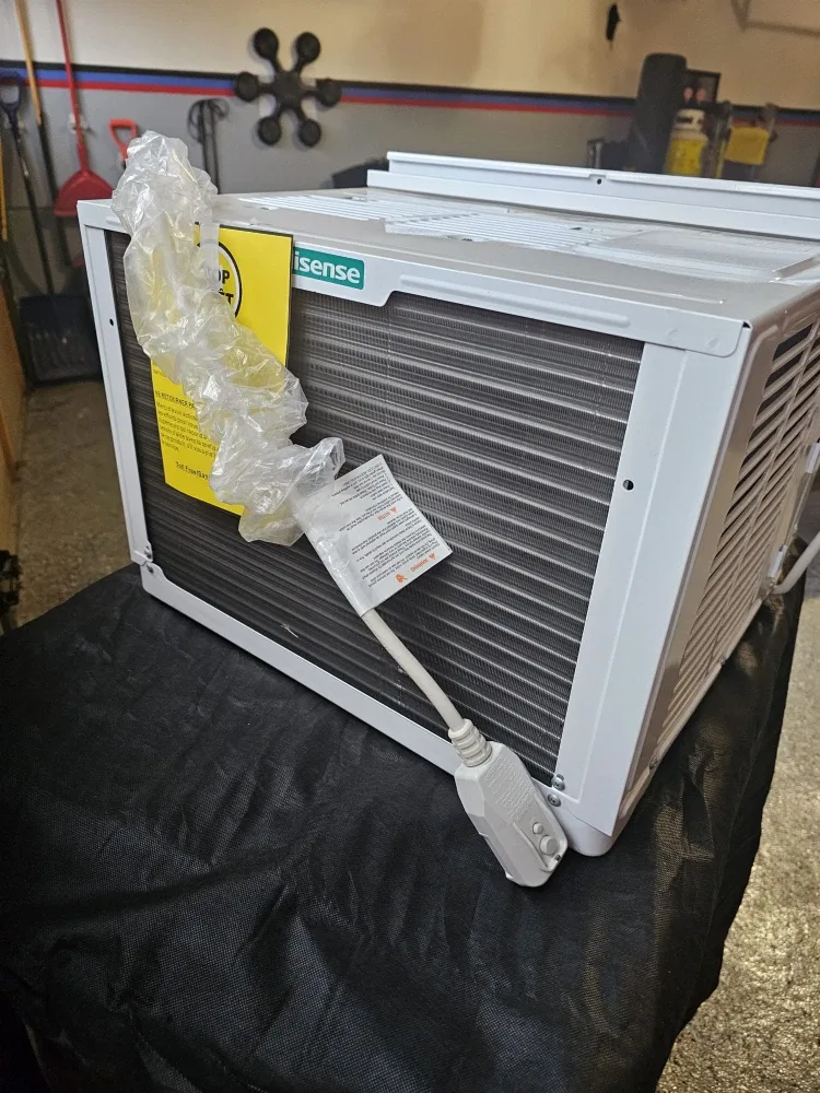 Hisense 8000 BTU Smart Window Air Conditioner - New image indicator(4)