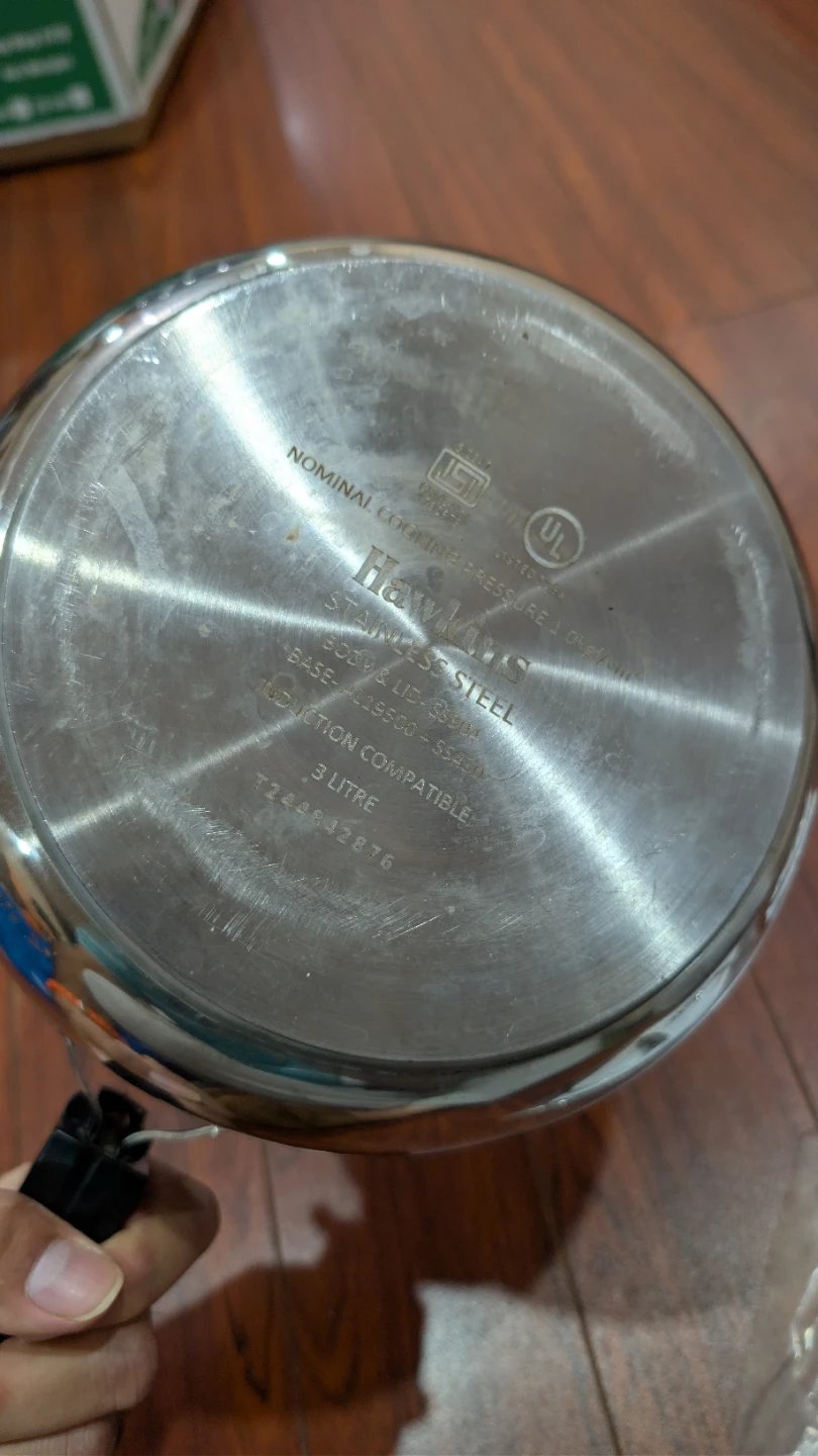 Hawkins Stainless Steel Pressure Cooker - 3 Litre - photo 4