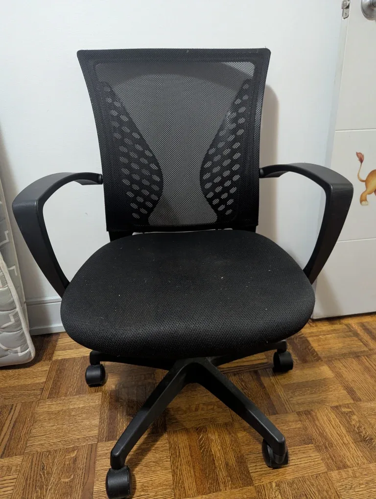 Black Mesh Office Chair